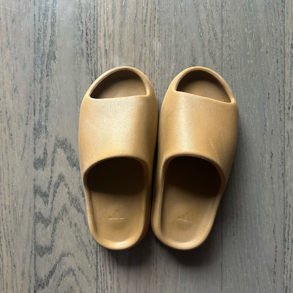 Yeezy Slide